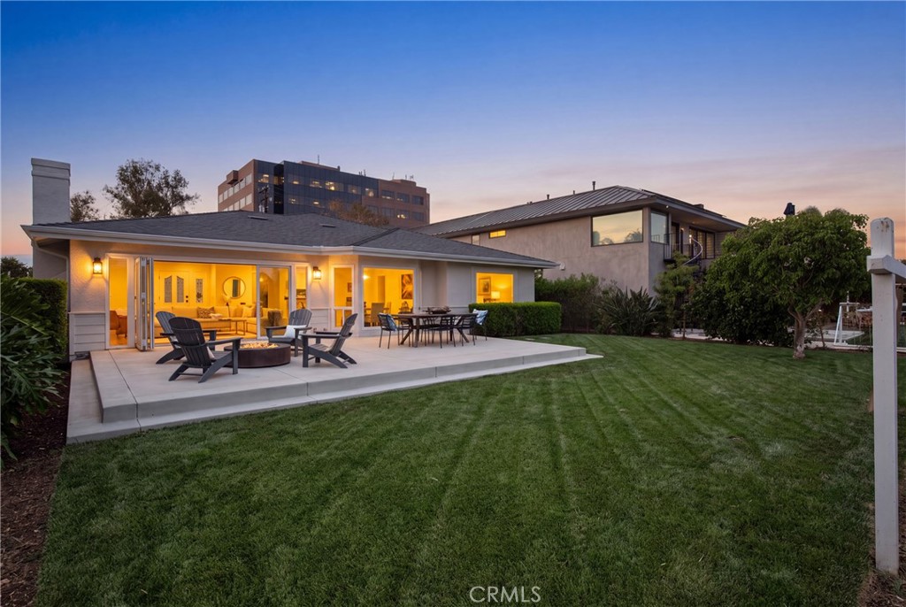 4321 Country Club
