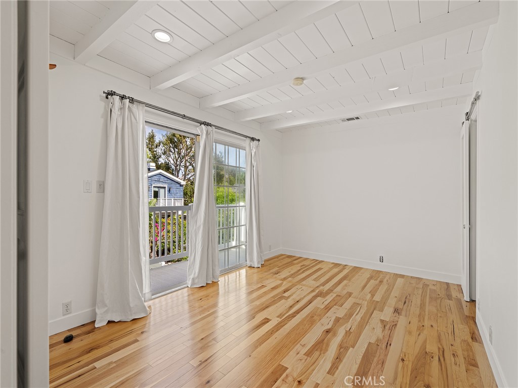 3204 Walnut