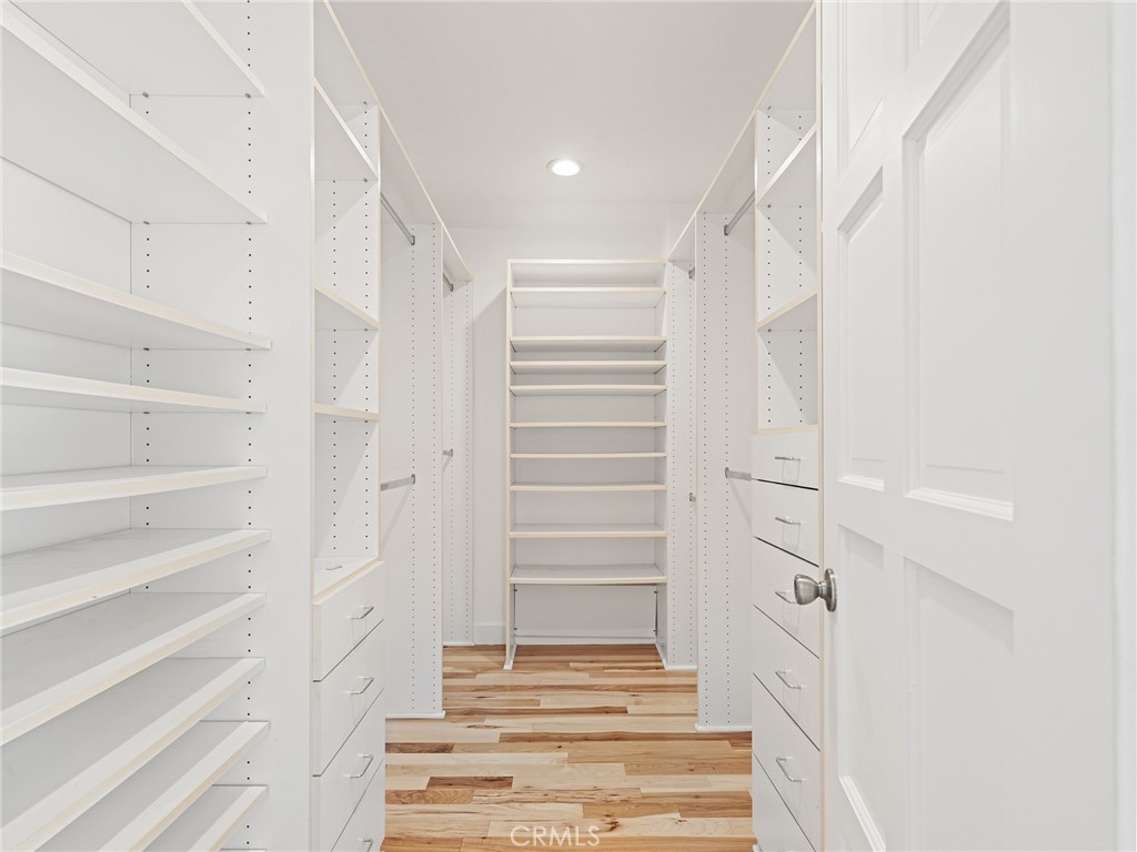 3204 Walnut