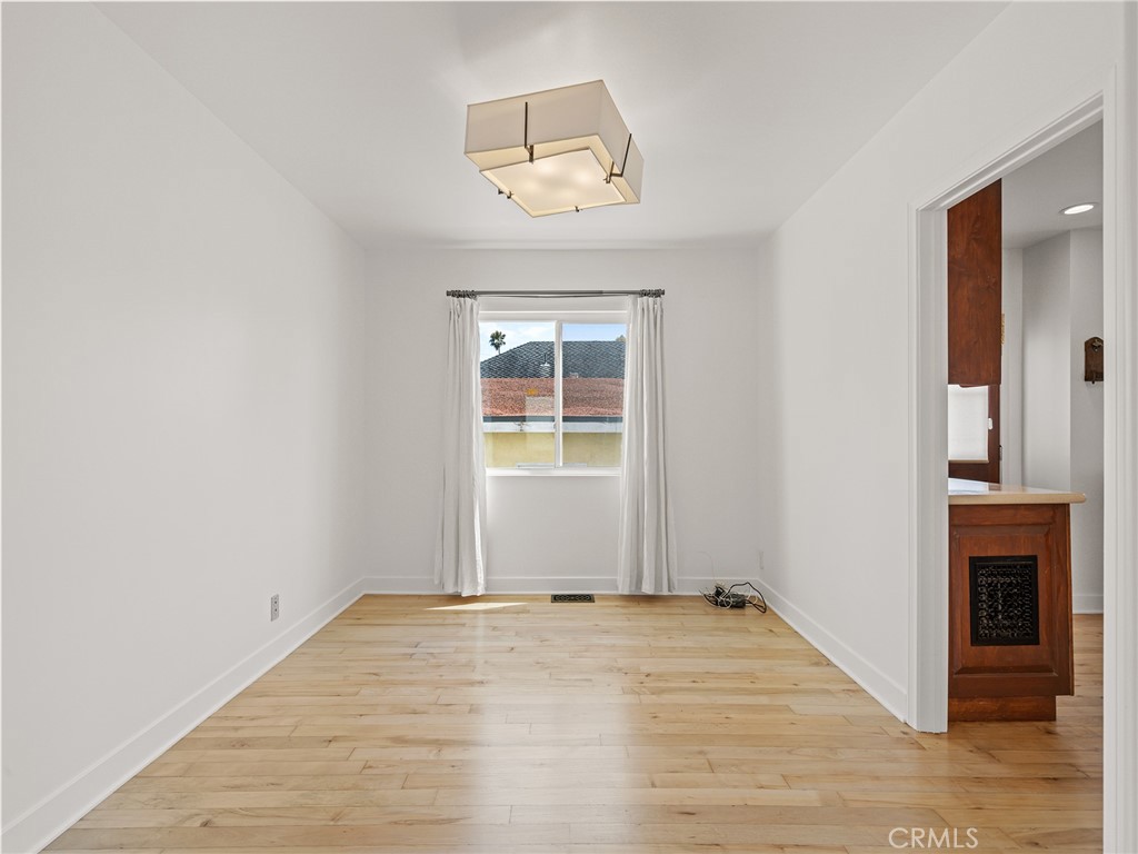 3204 Walnut