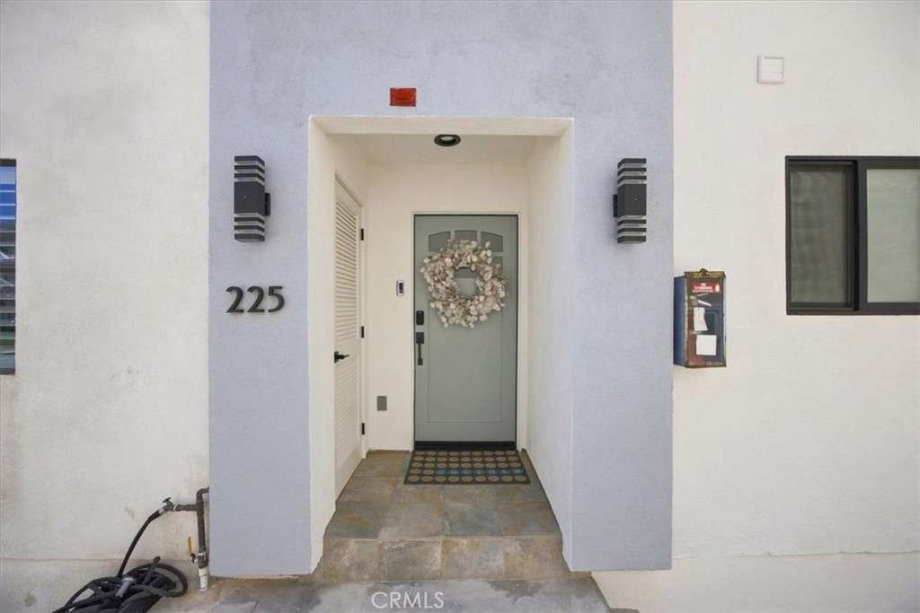 225 4th Street