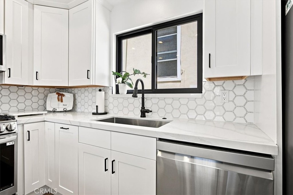 225 4th Street