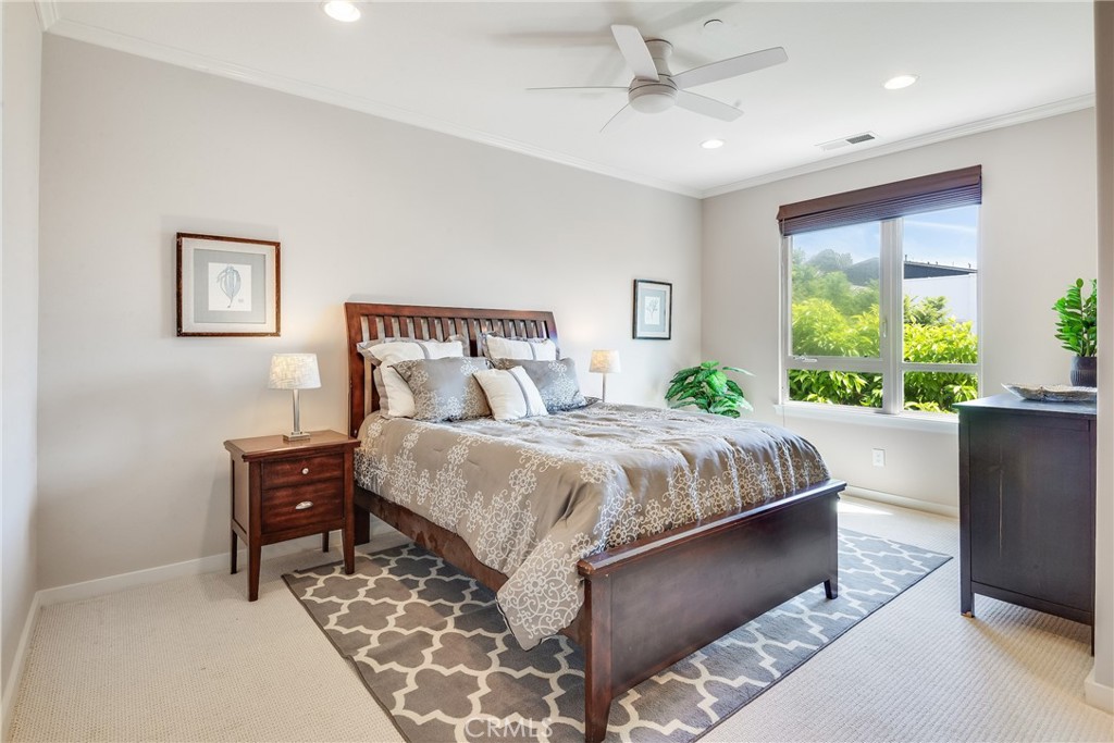 5403 W 149th W 3