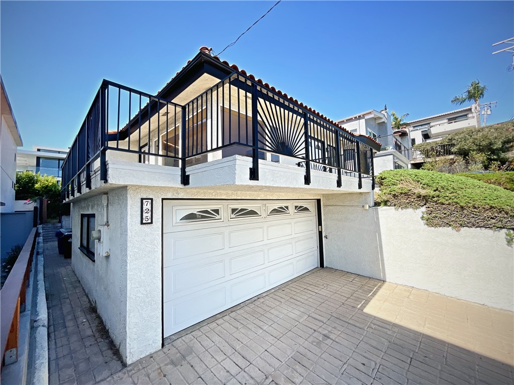 725 24th Street