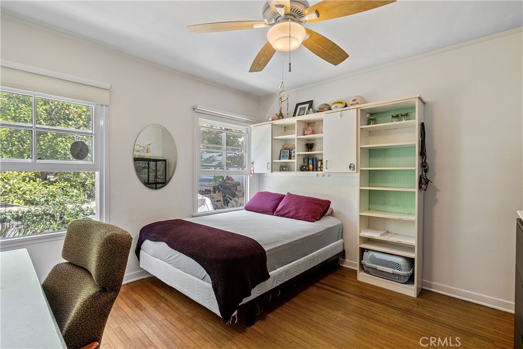 1701 Pier Avenue