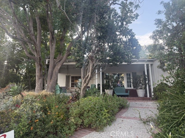 1701 Pier Avenue