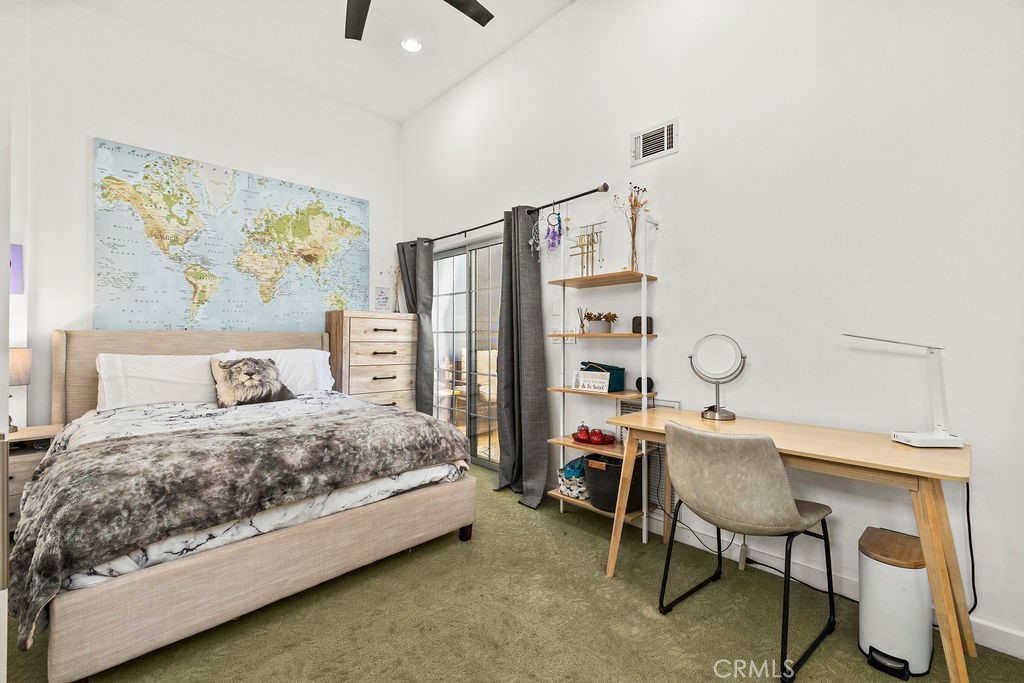 5300 Playa Vista