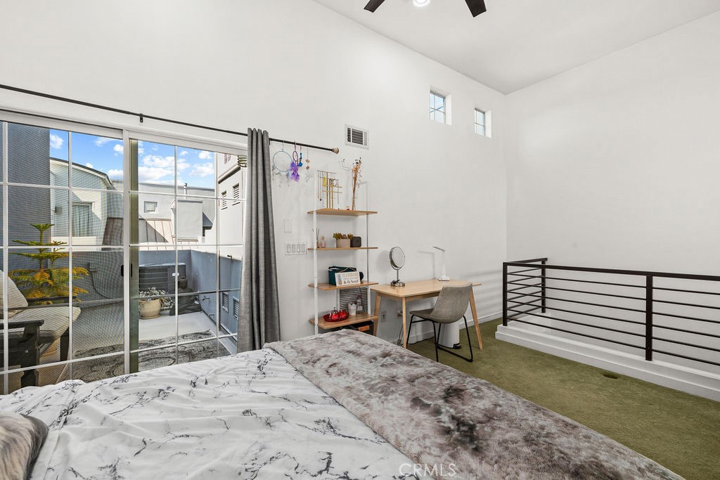 5300 Playa Vista