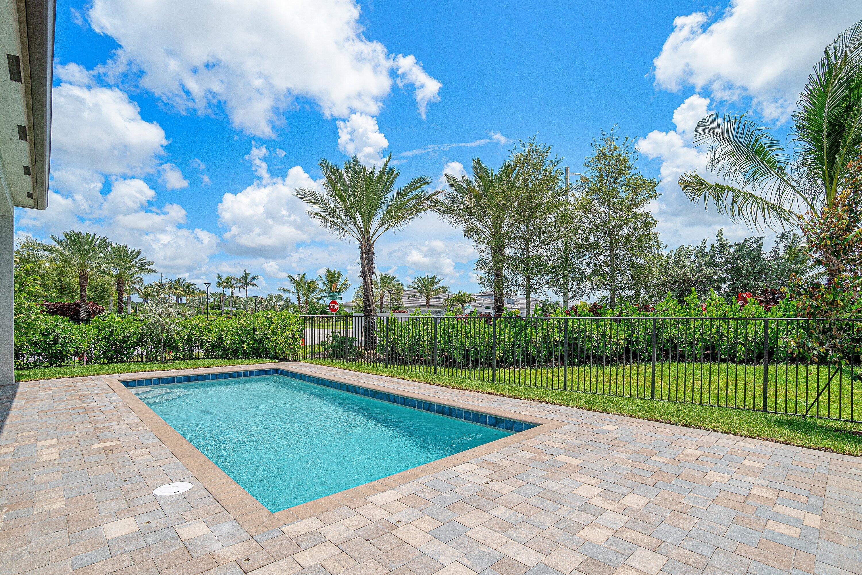 9124 Red Robin Lane