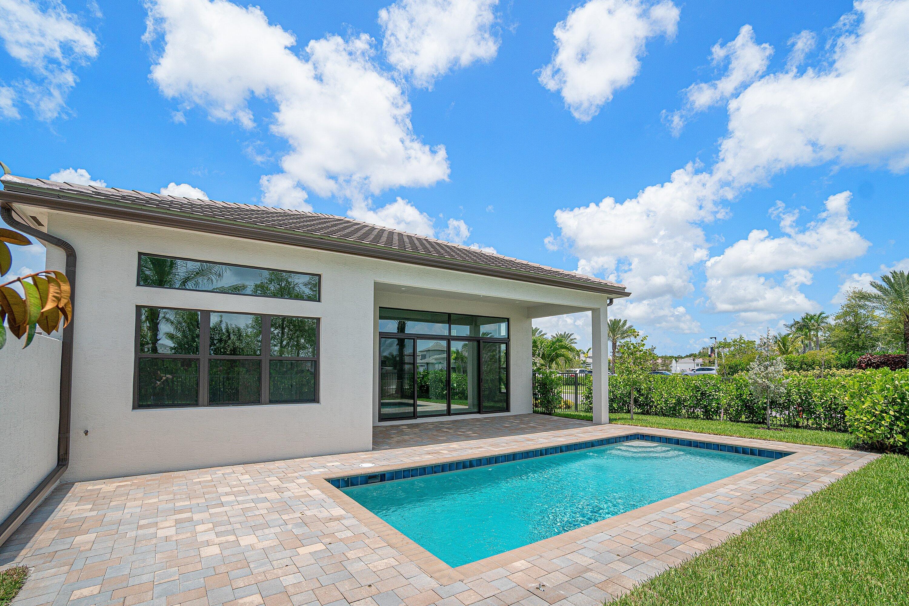 9124 Red Robin Lane