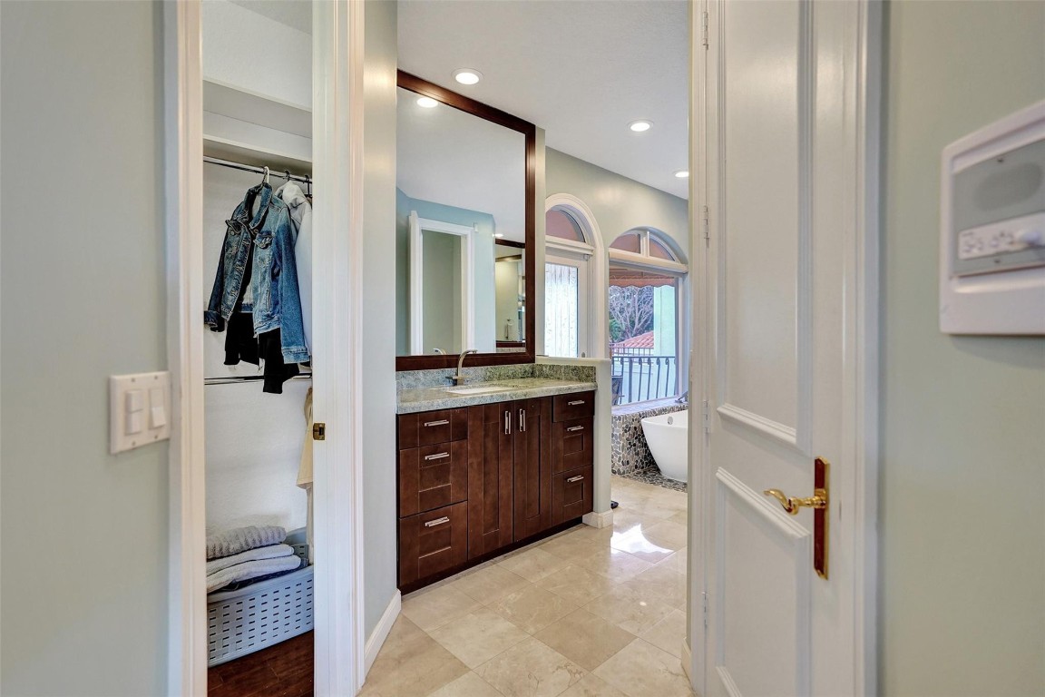 373 Pelican Way