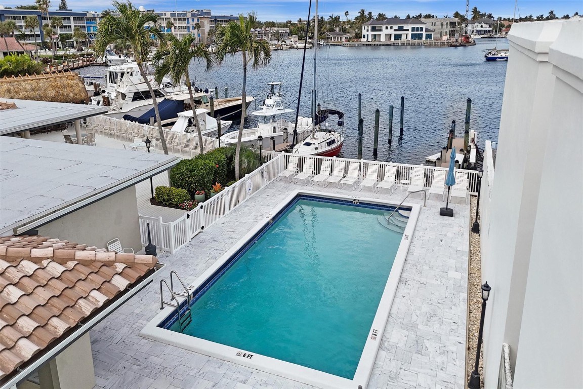373 Pelican Way