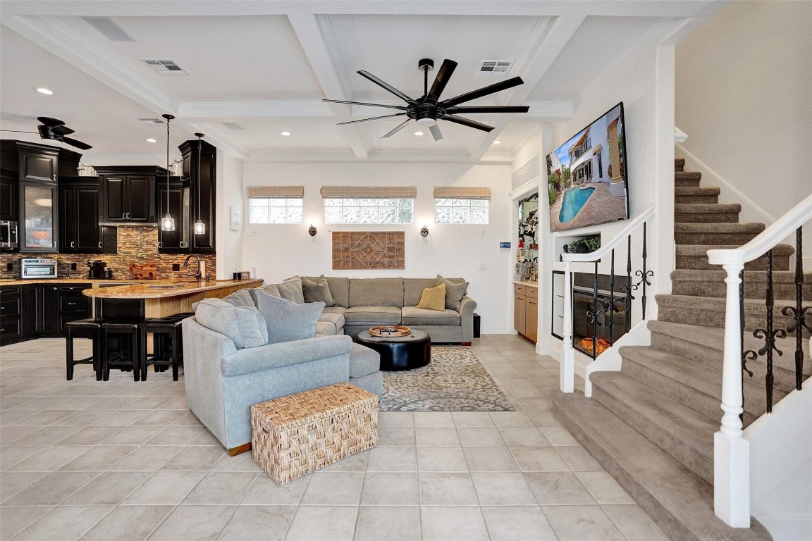 373 Pelican Way