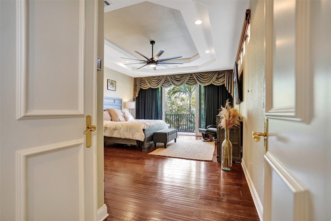 373 Pelican Way