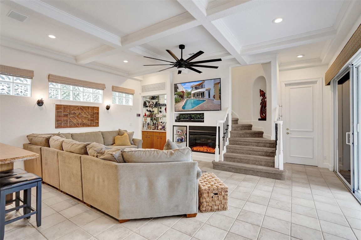 373 Pelican Way