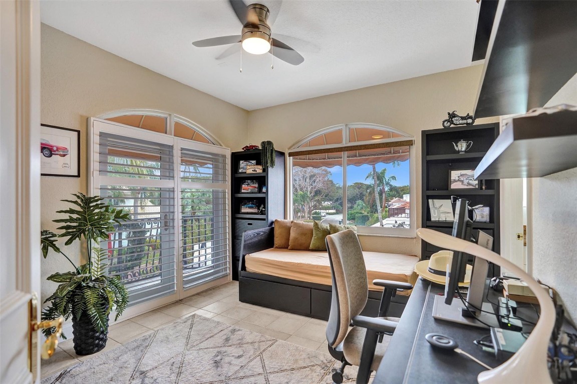 373 Pelican Way
