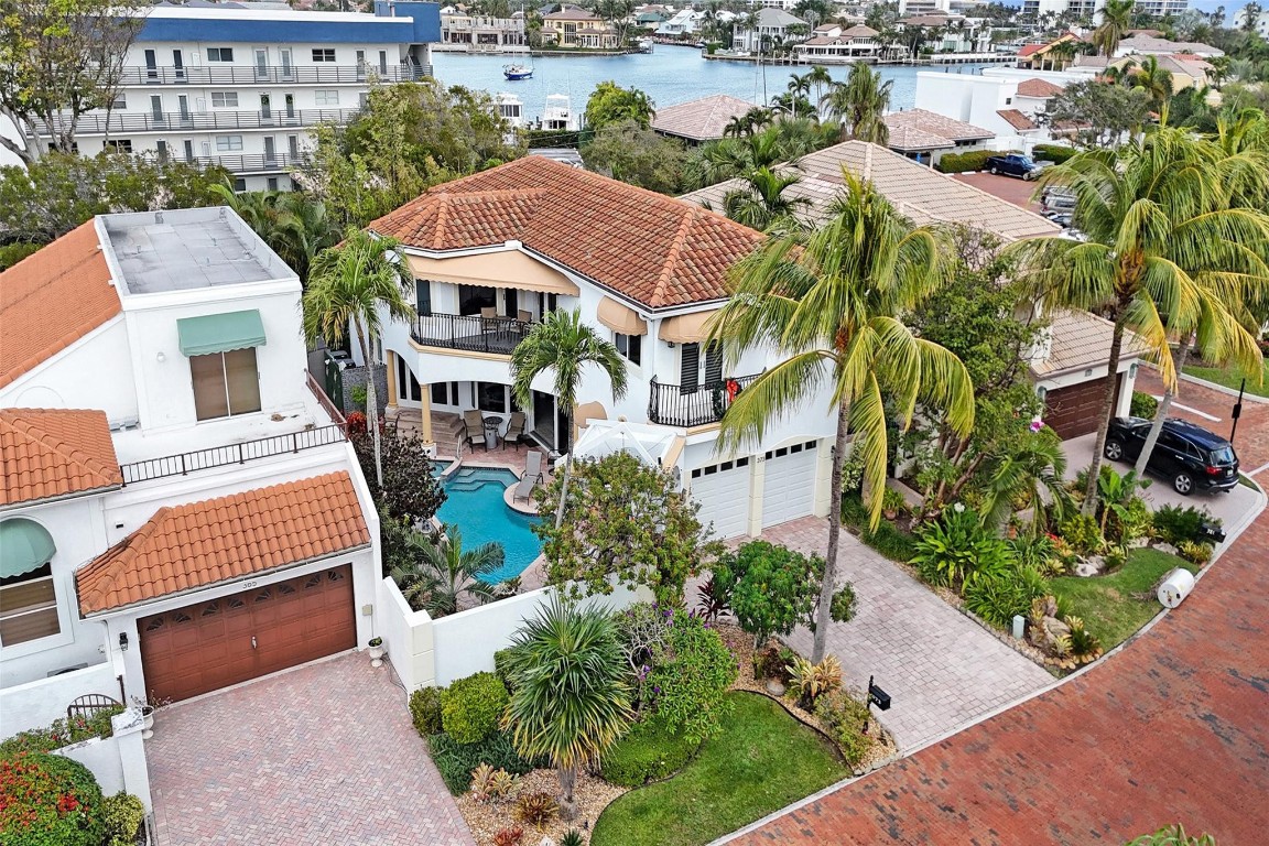373 Pelican Way