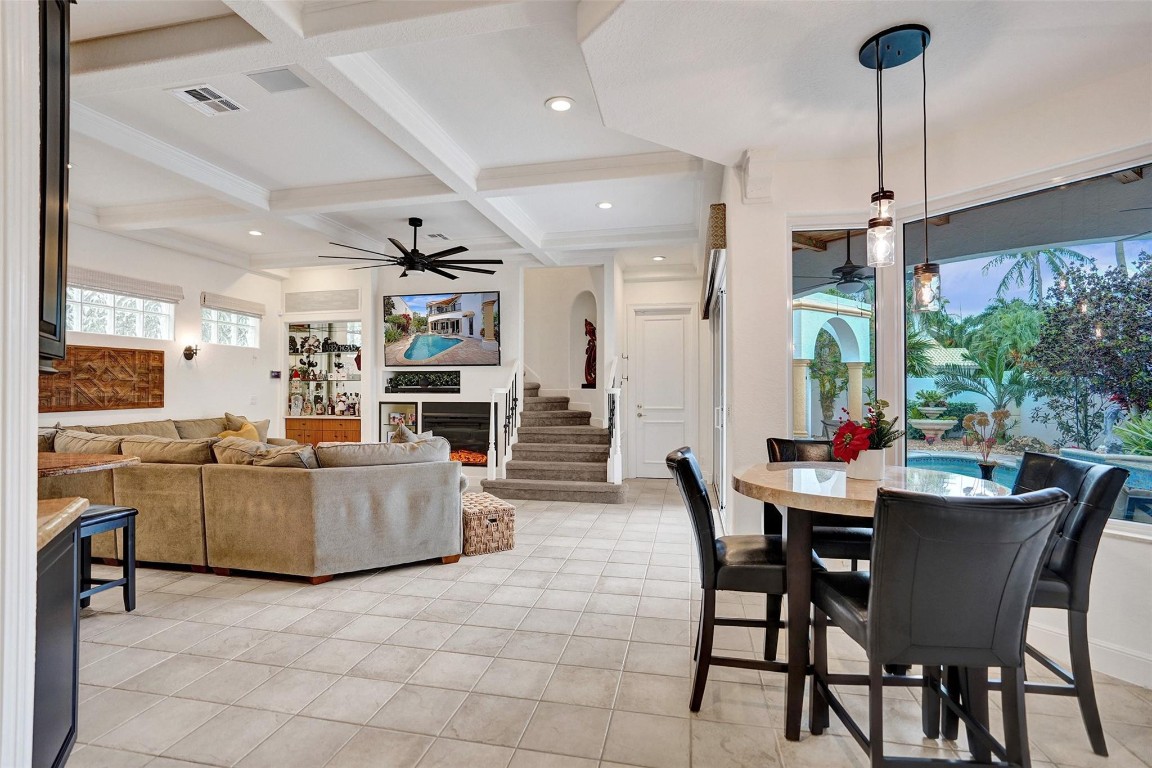 373 Pelican Way