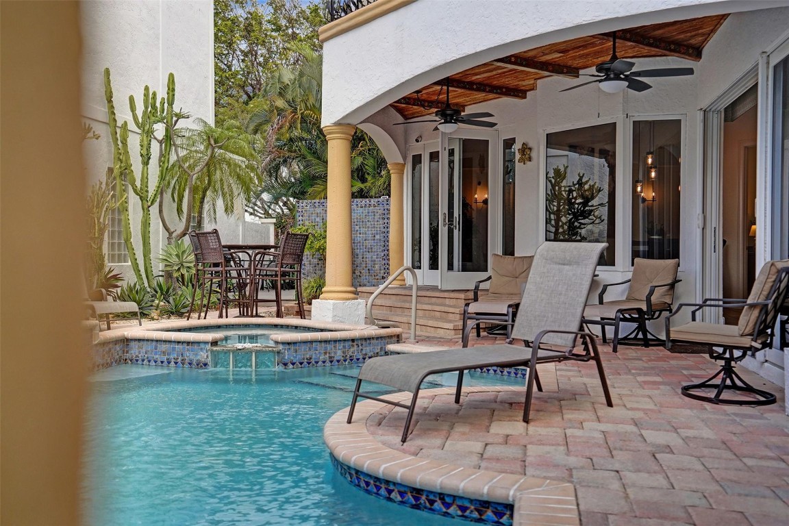 373 Pelican Way