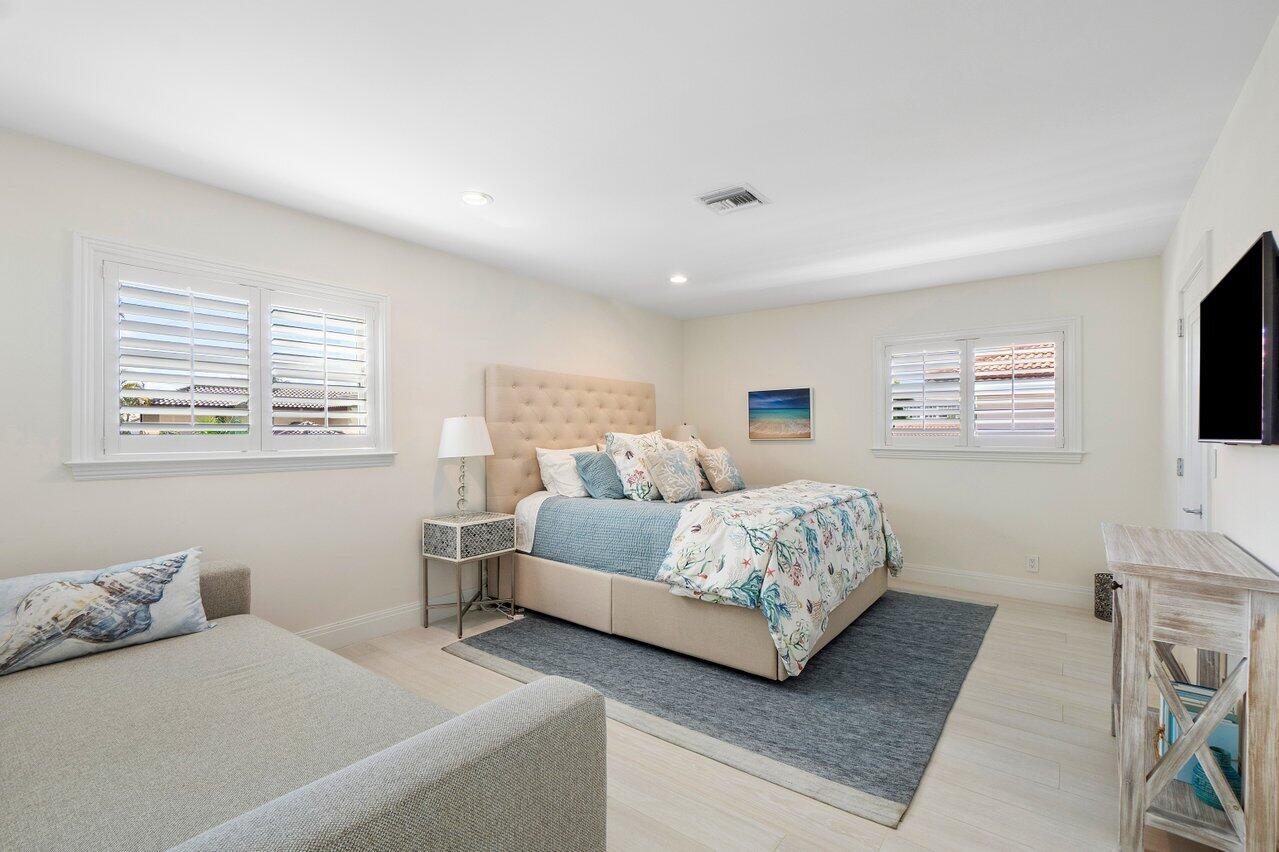 943 Fern Drive