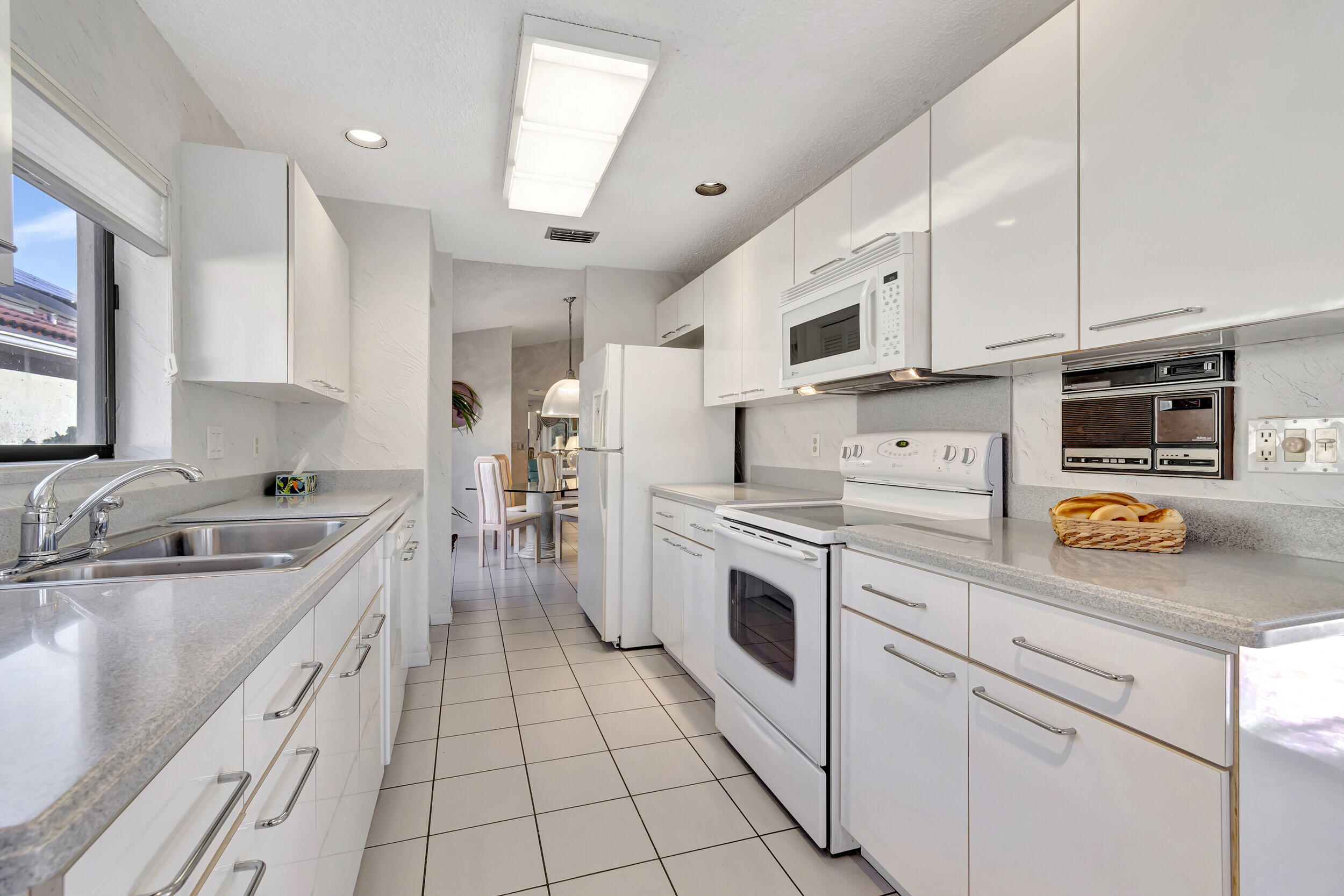 10796 White Aspen Lane