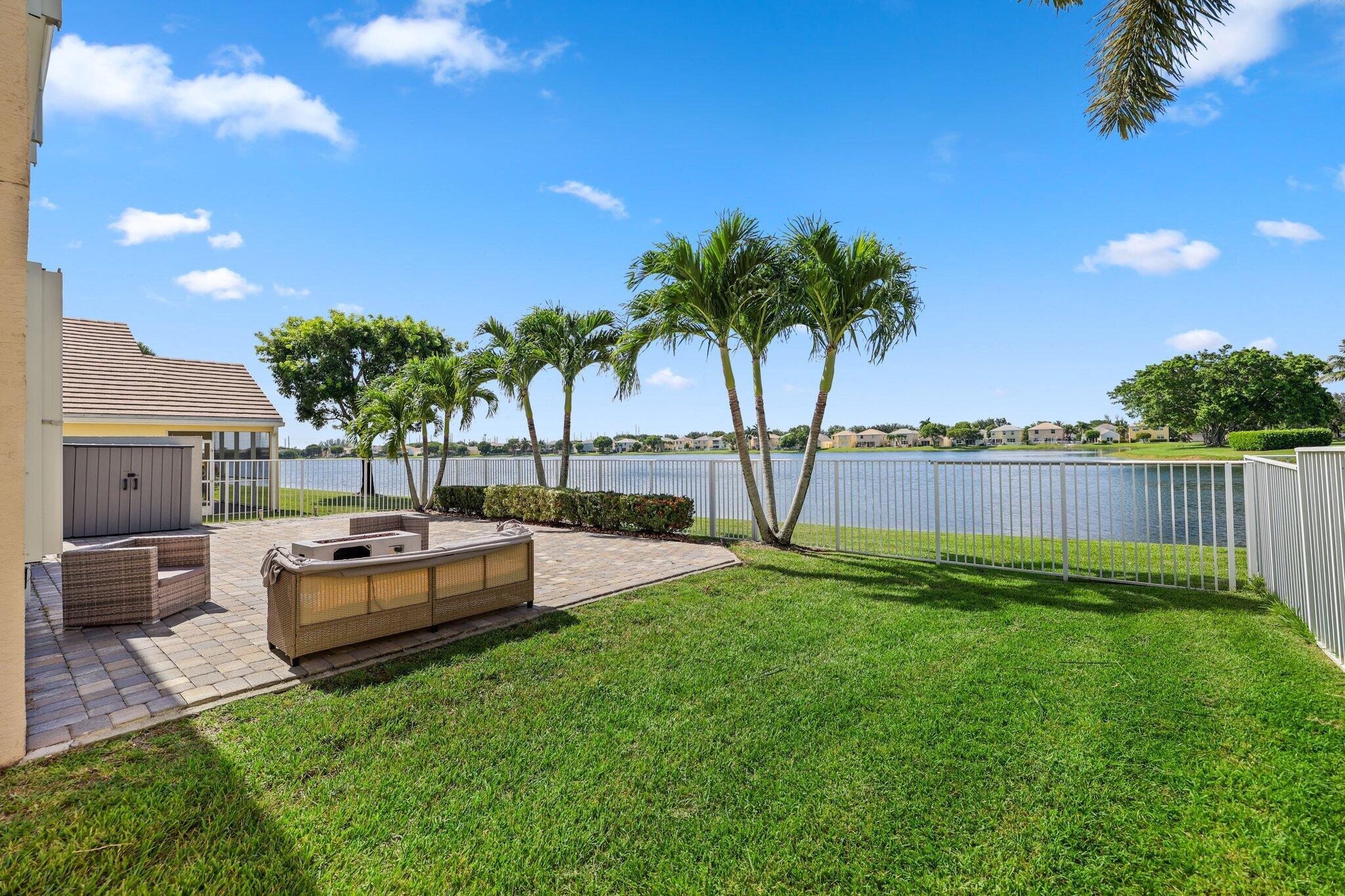 286 Berenger Walk