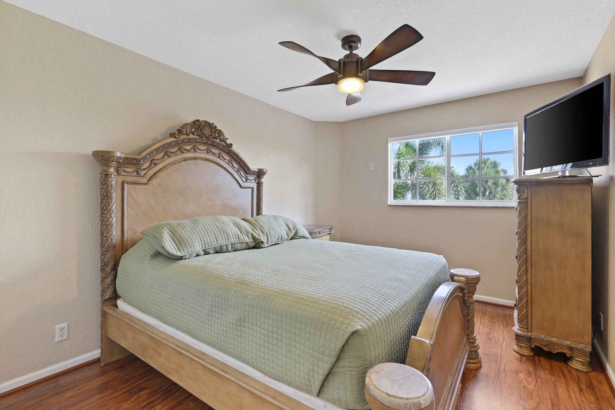 286 Berenger Walk