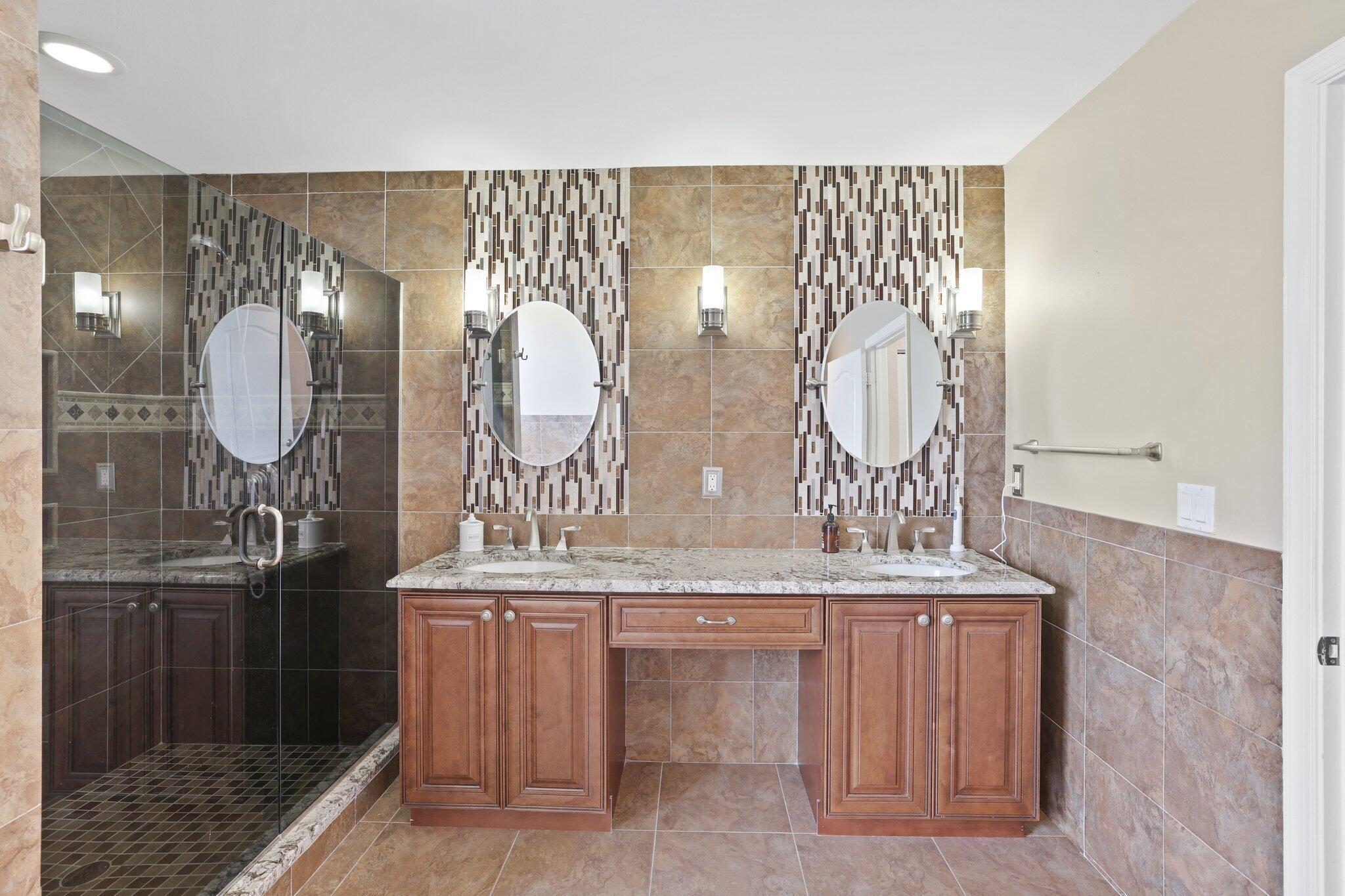 286 Berenger Walk