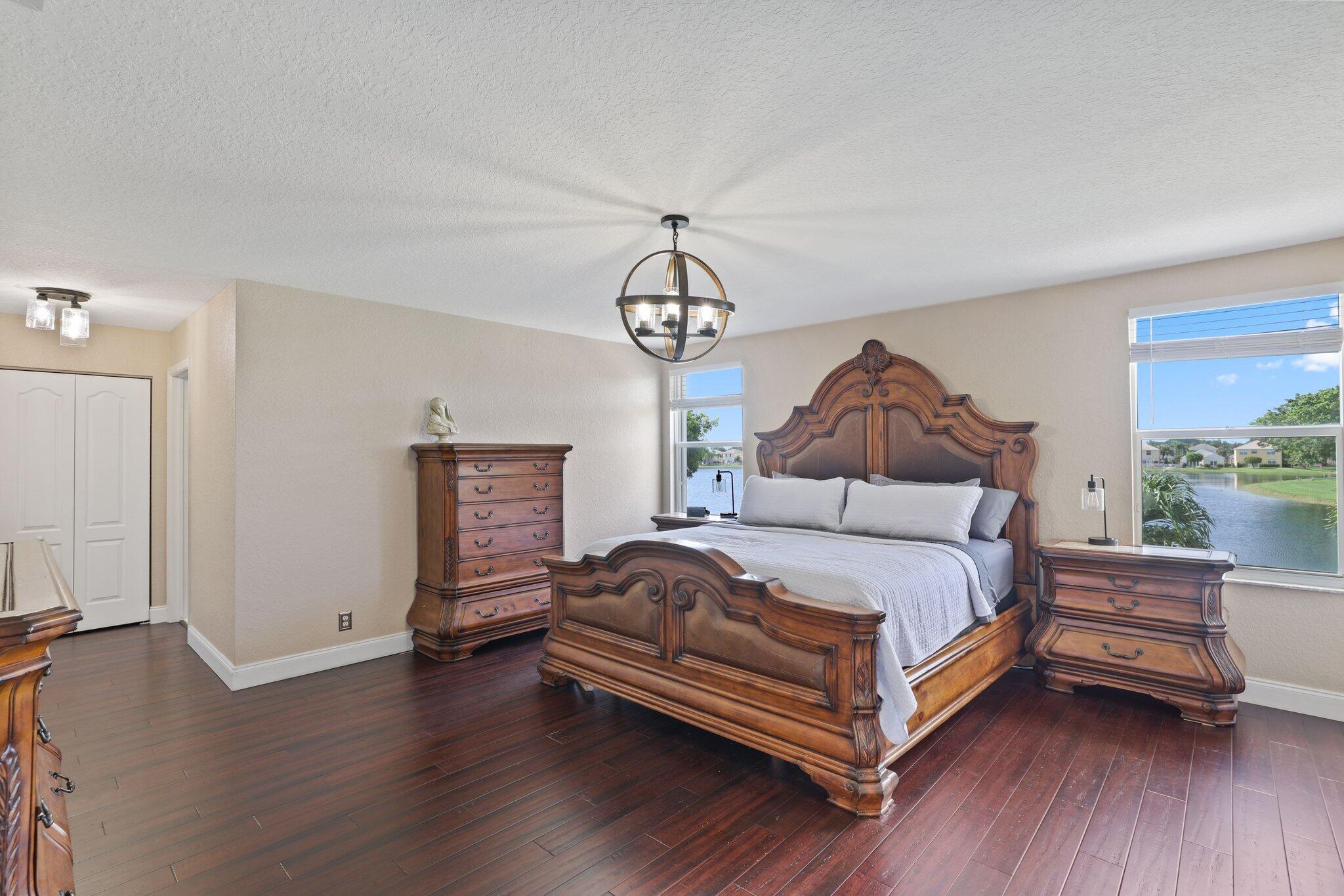 286 Berenger Walk