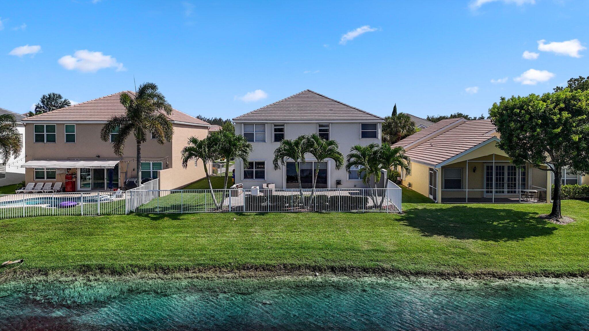286 Berenger Walk