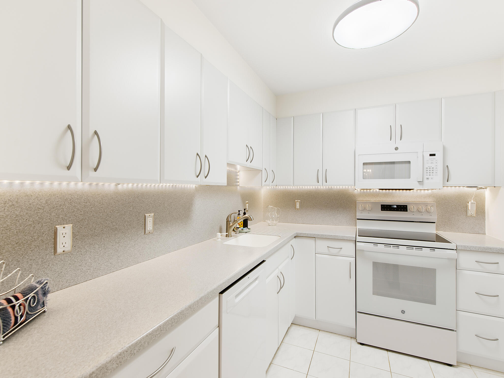 4505 S Ocean Boulevard 1004