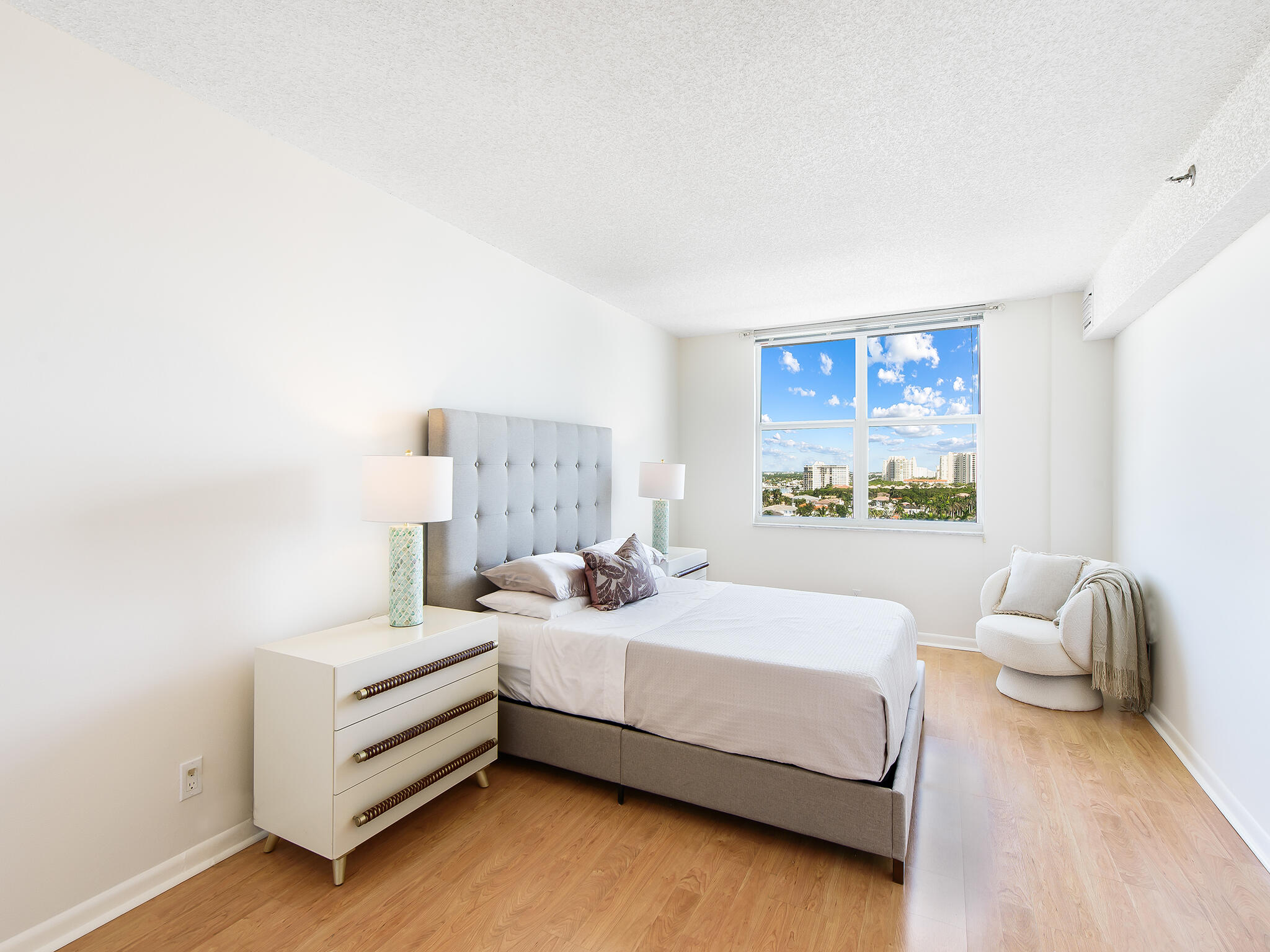 4505 S Ocean Boulevard 1004