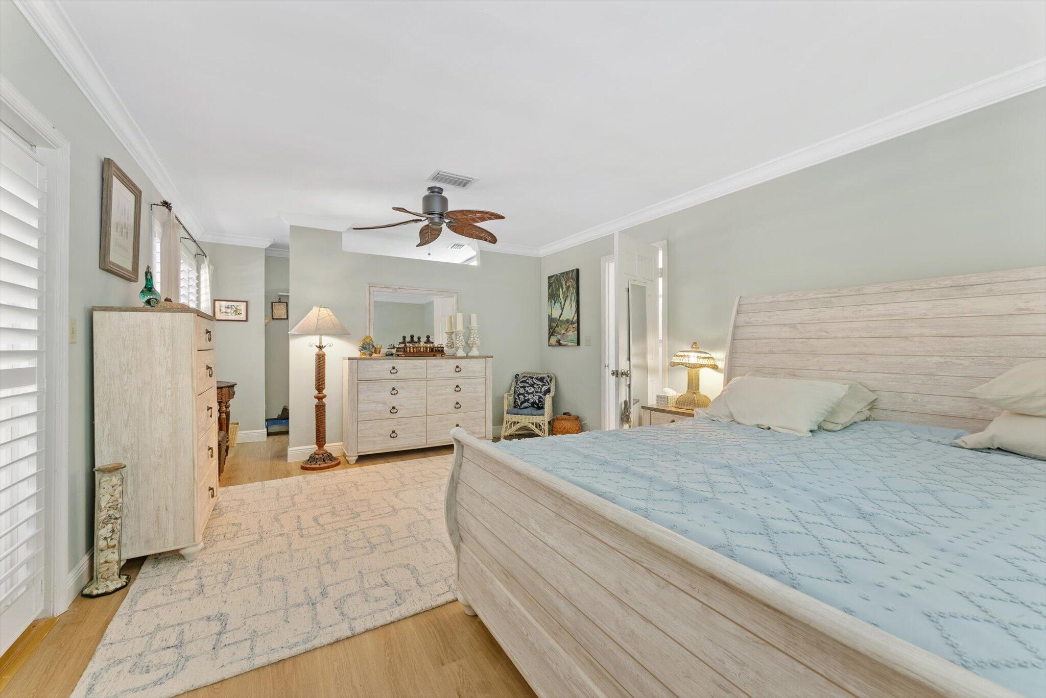 114 NE 11th Street