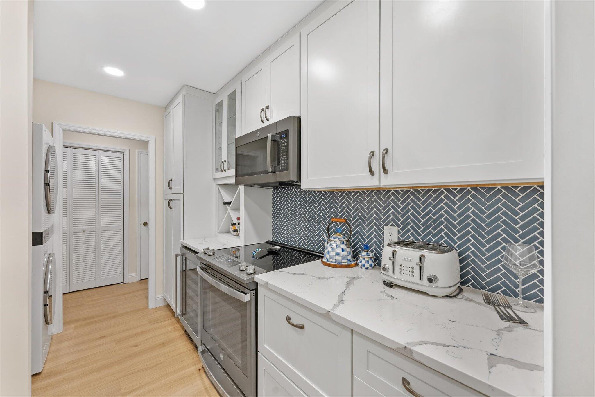 114 NE 11th Street