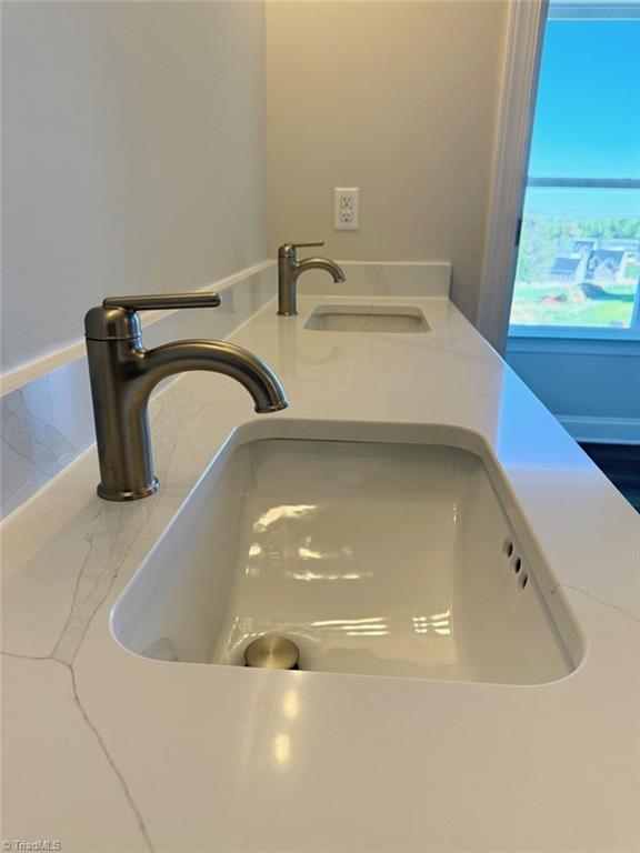 120 Scenic View Trail