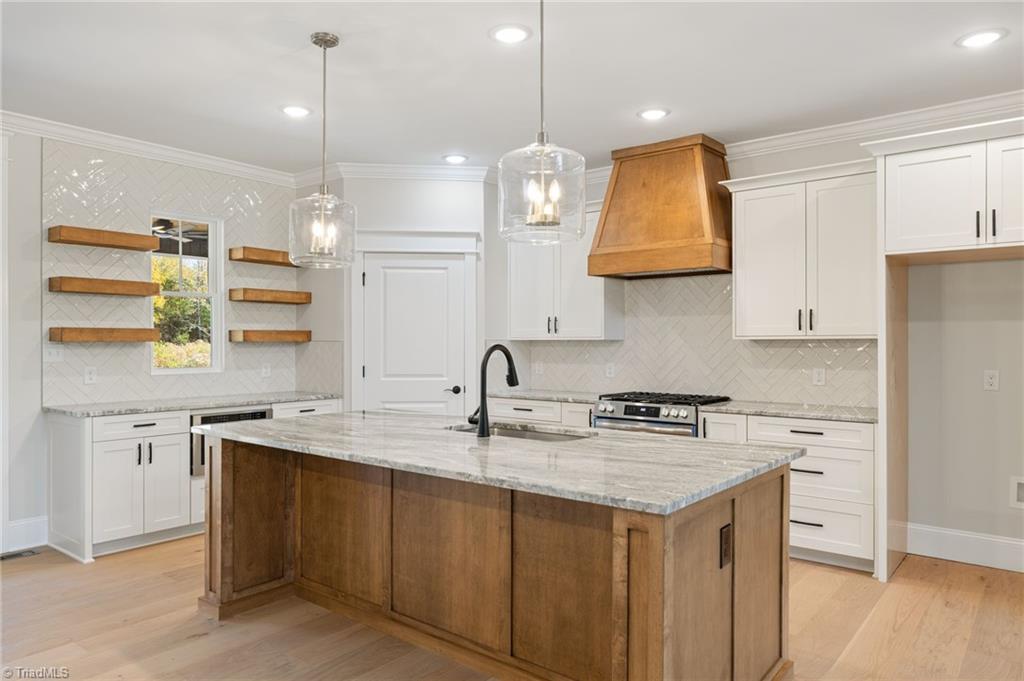 519 S Bunker Hill Road