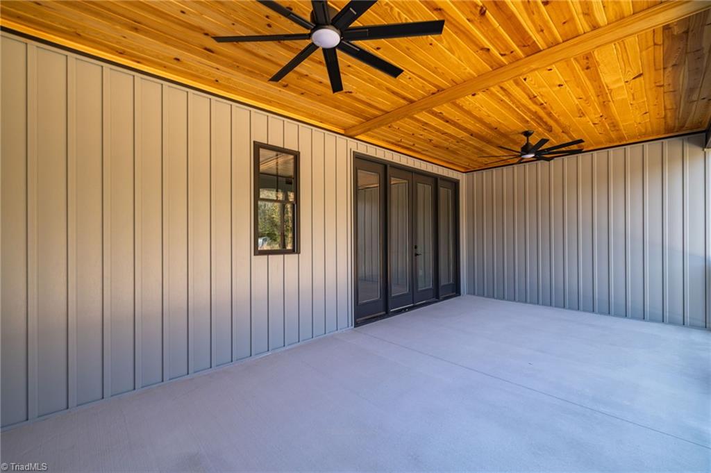 519 S Bunker Hill Road