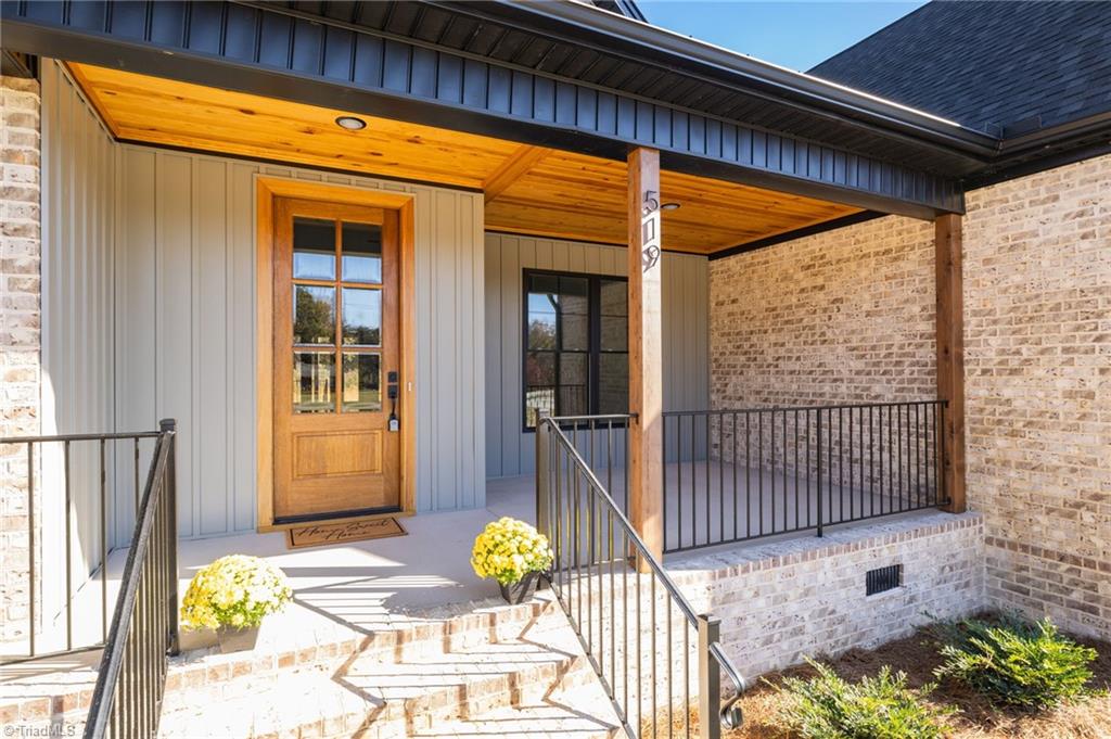 519 S Bunker Hill Road