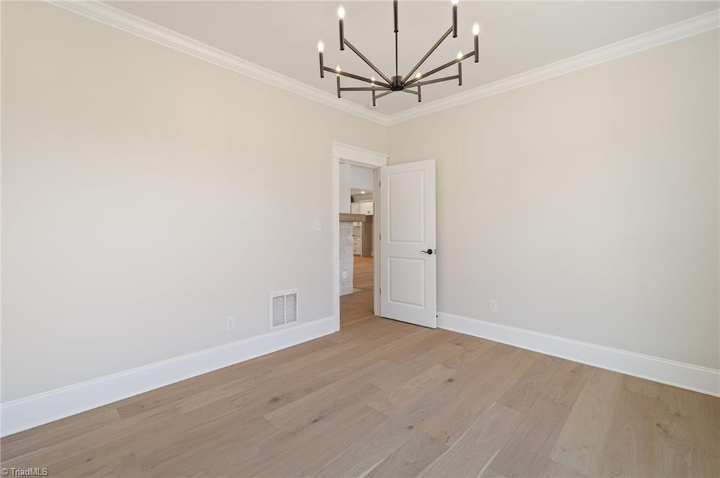 519 S Bunker Hill Road