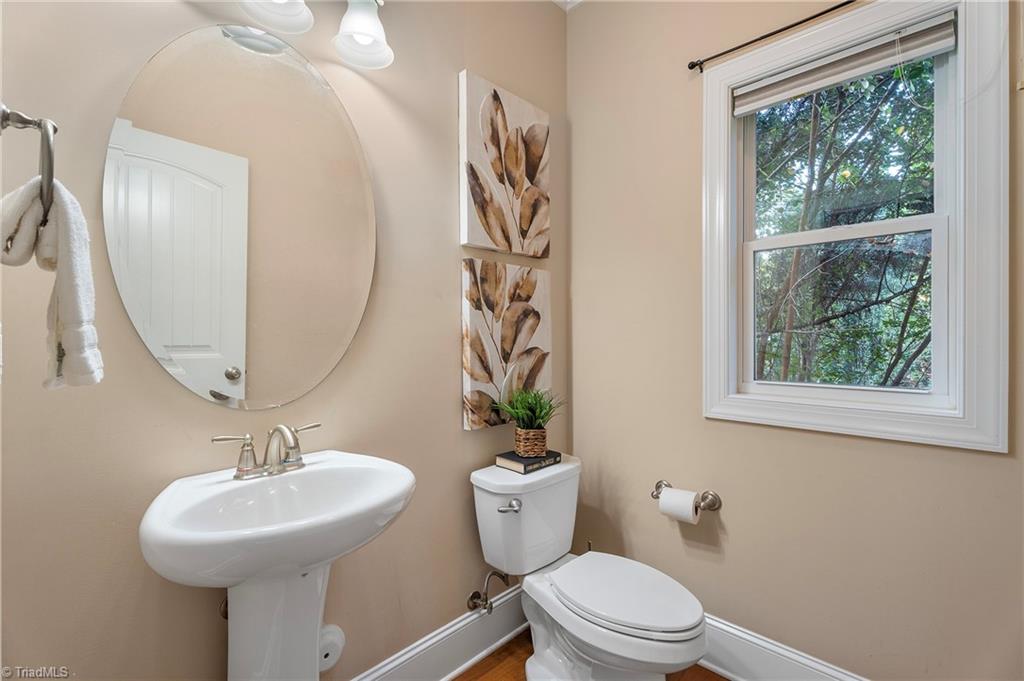 515 Silverbrook Court, Winston-Salem