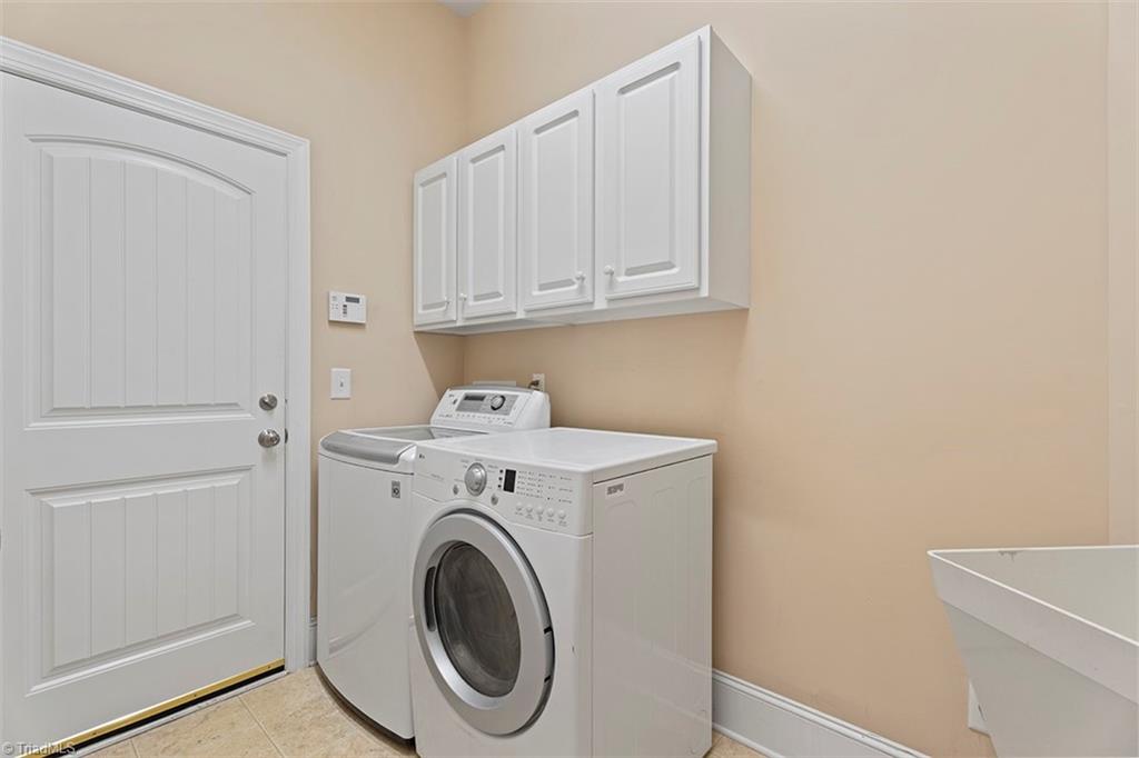 515 Silverbrook Court, Winston-Salem