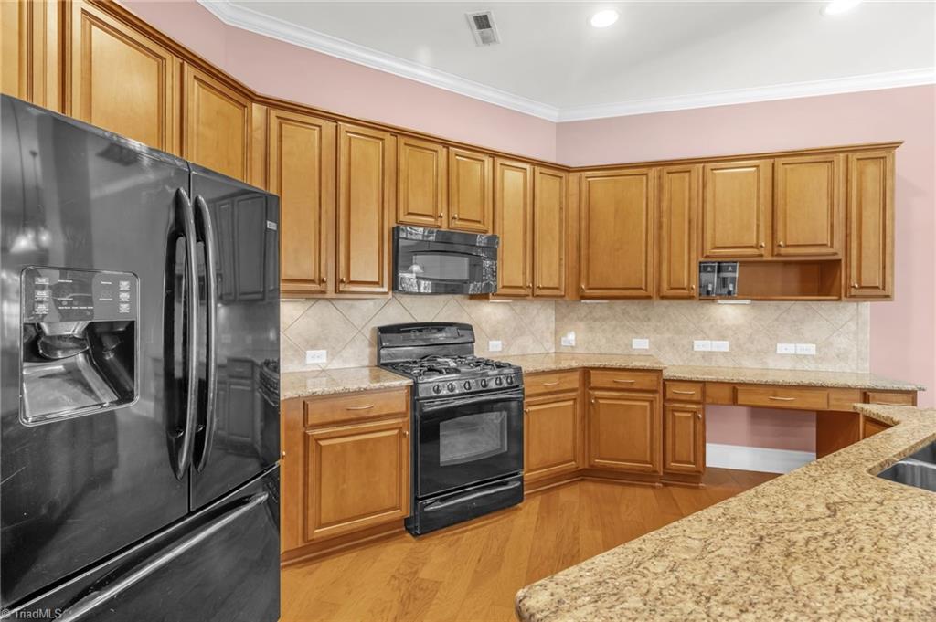 515 Silverbrook Court, Winston-Salem