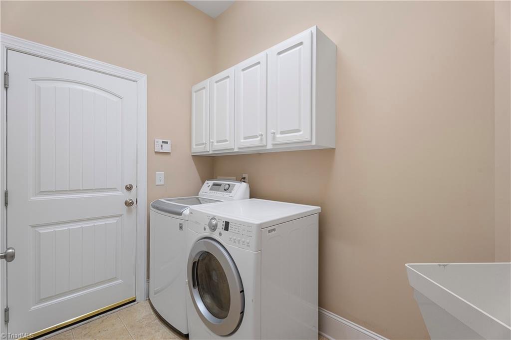 515 Silverbrook Court, Winston-Salem