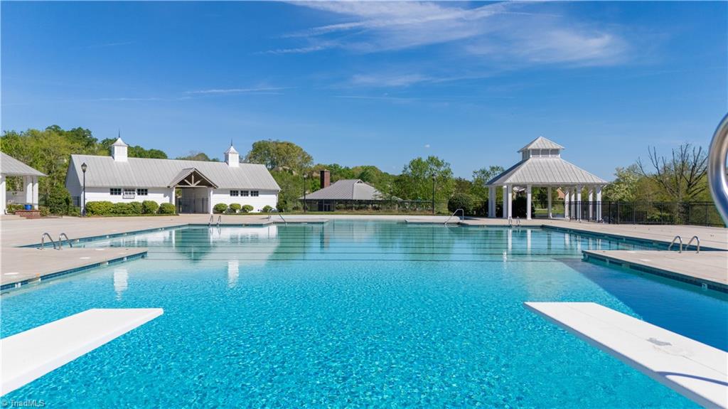 515 Silverbrook Court, Winston-Salem