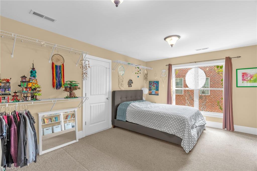 515 Silverbrook Court, Winston-Salem