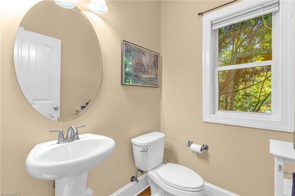 515 Silverbrook Court, Winston-Salem