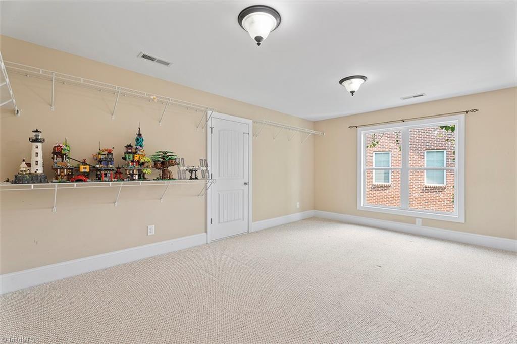 515 Silverbrook Court, Winston-Salem