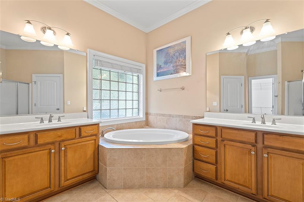 515 Silverbrook Court, Winston-Salem