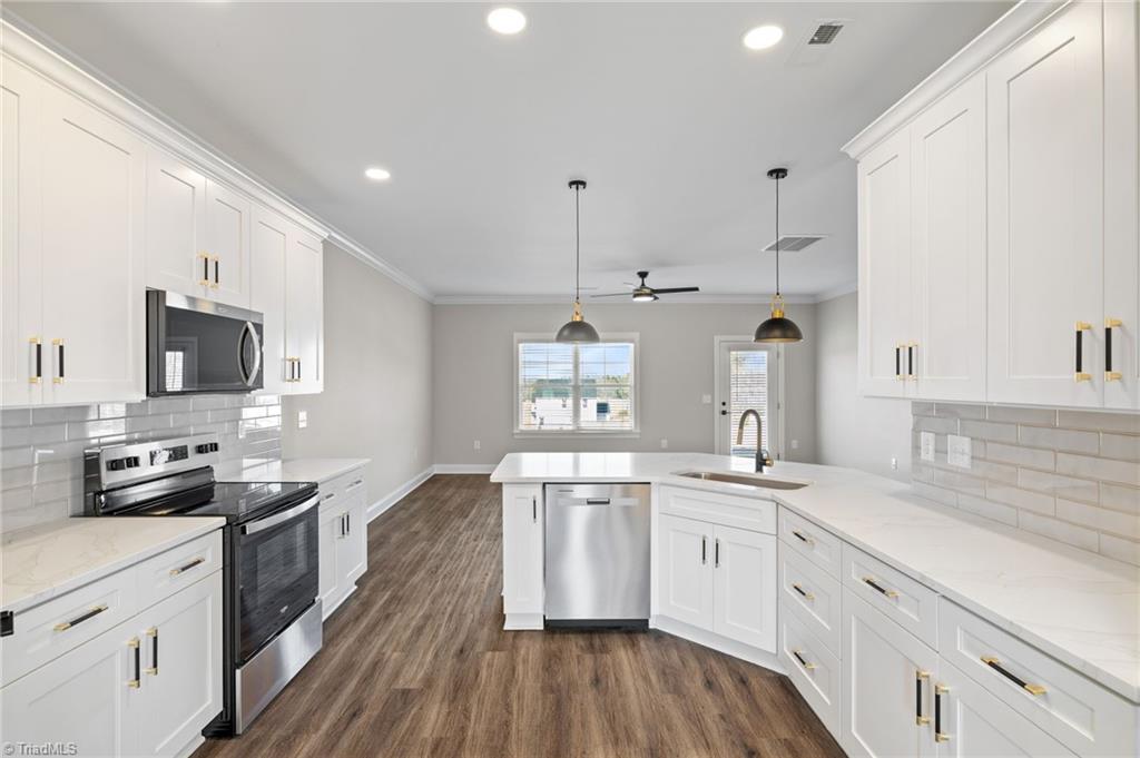 1264 Washburn Road, Madison