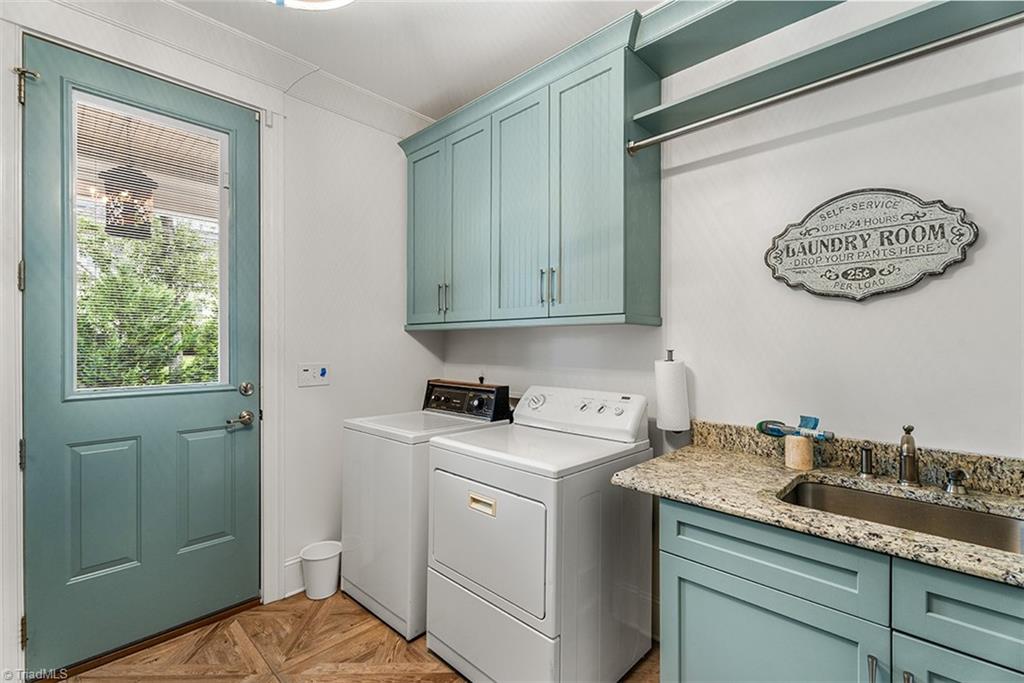 5405 Briardenn Court